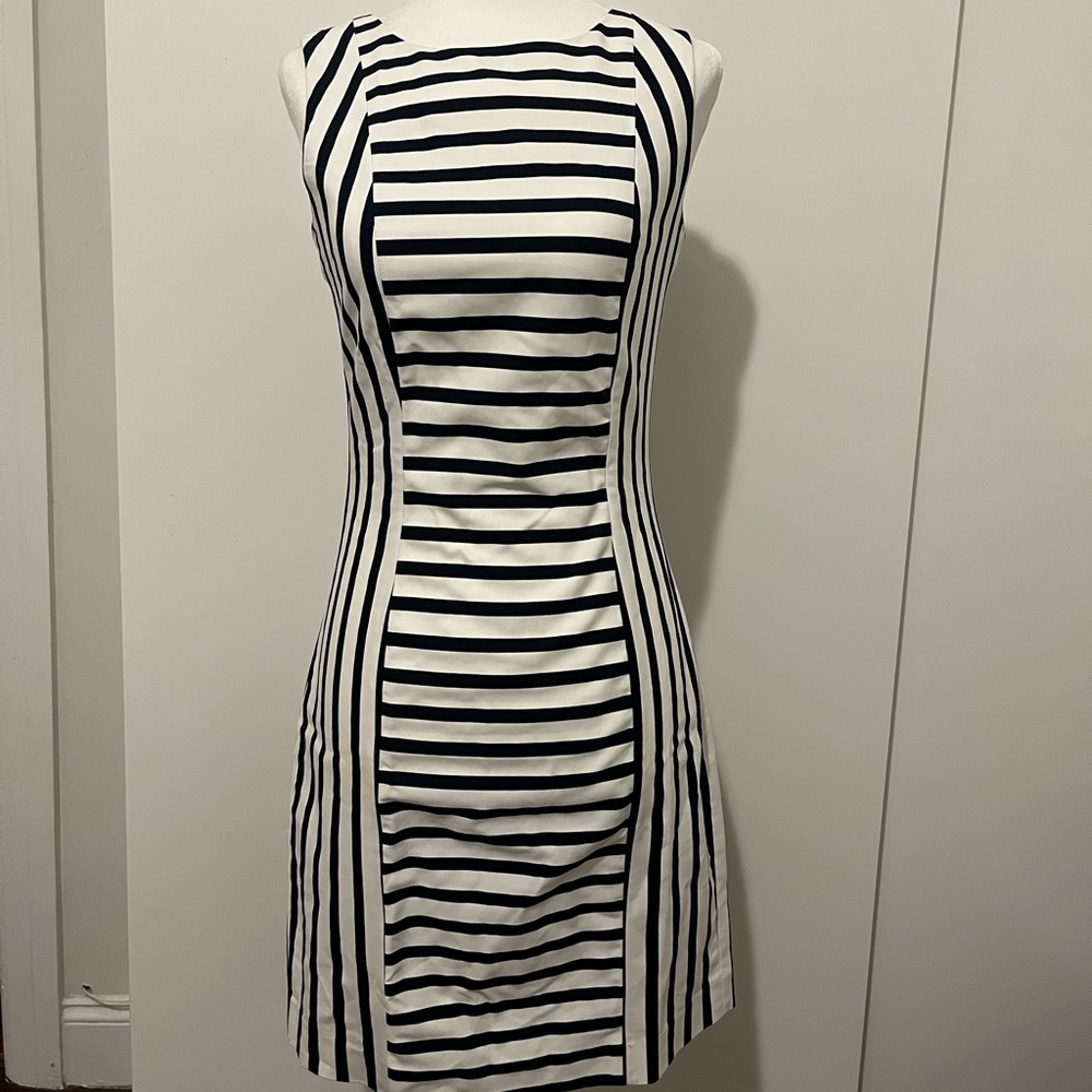 CLASSIC DARK NAVY STRIPED DRESS